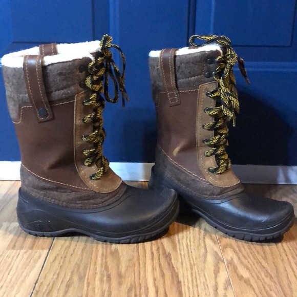 North face winter boots. - Picture 3 of 6